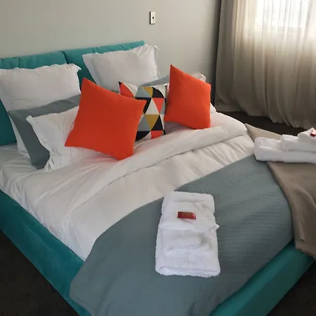 Liberty 3 Bedroom House, Parnell, Cbd, Auckland